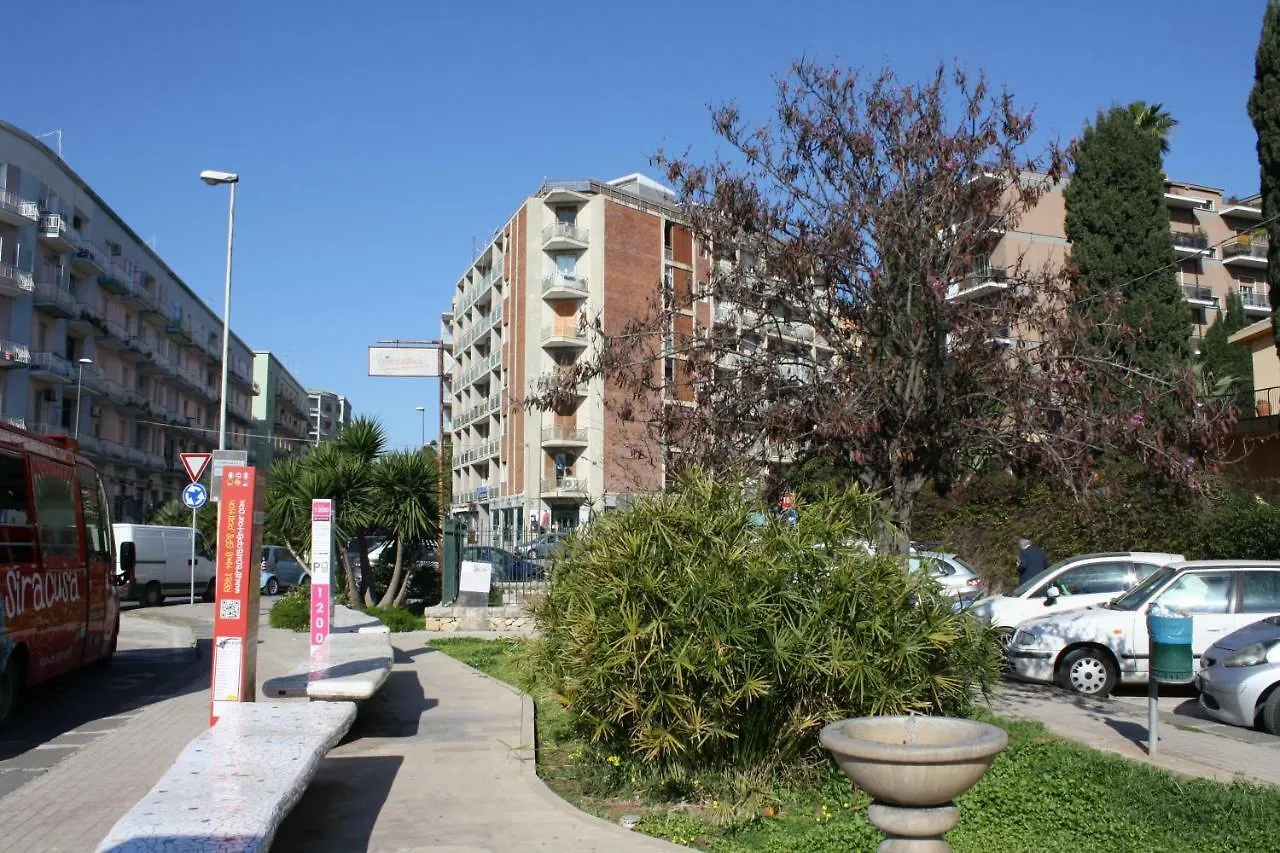 Living In The Archeosites, Garage, Bikes Apartment Syracuse Italy