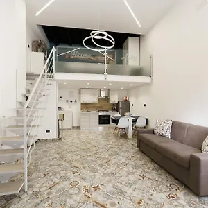  Apartment House Aury